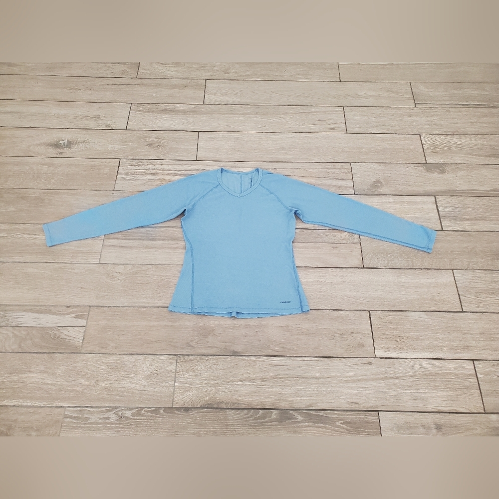 Patagonia women's blue capilene V-neck base layer top size S
